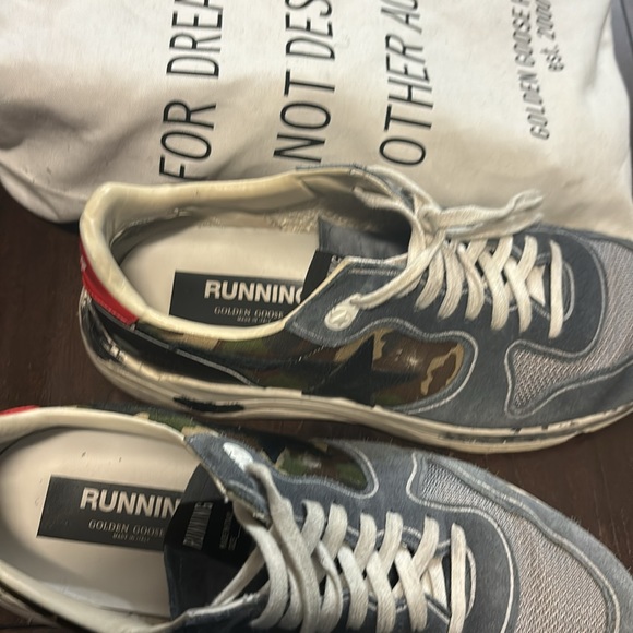 Golden Goose Deluxe Brand (GGDB) ballstar size 42 w/ bag - Picture 2 of 7